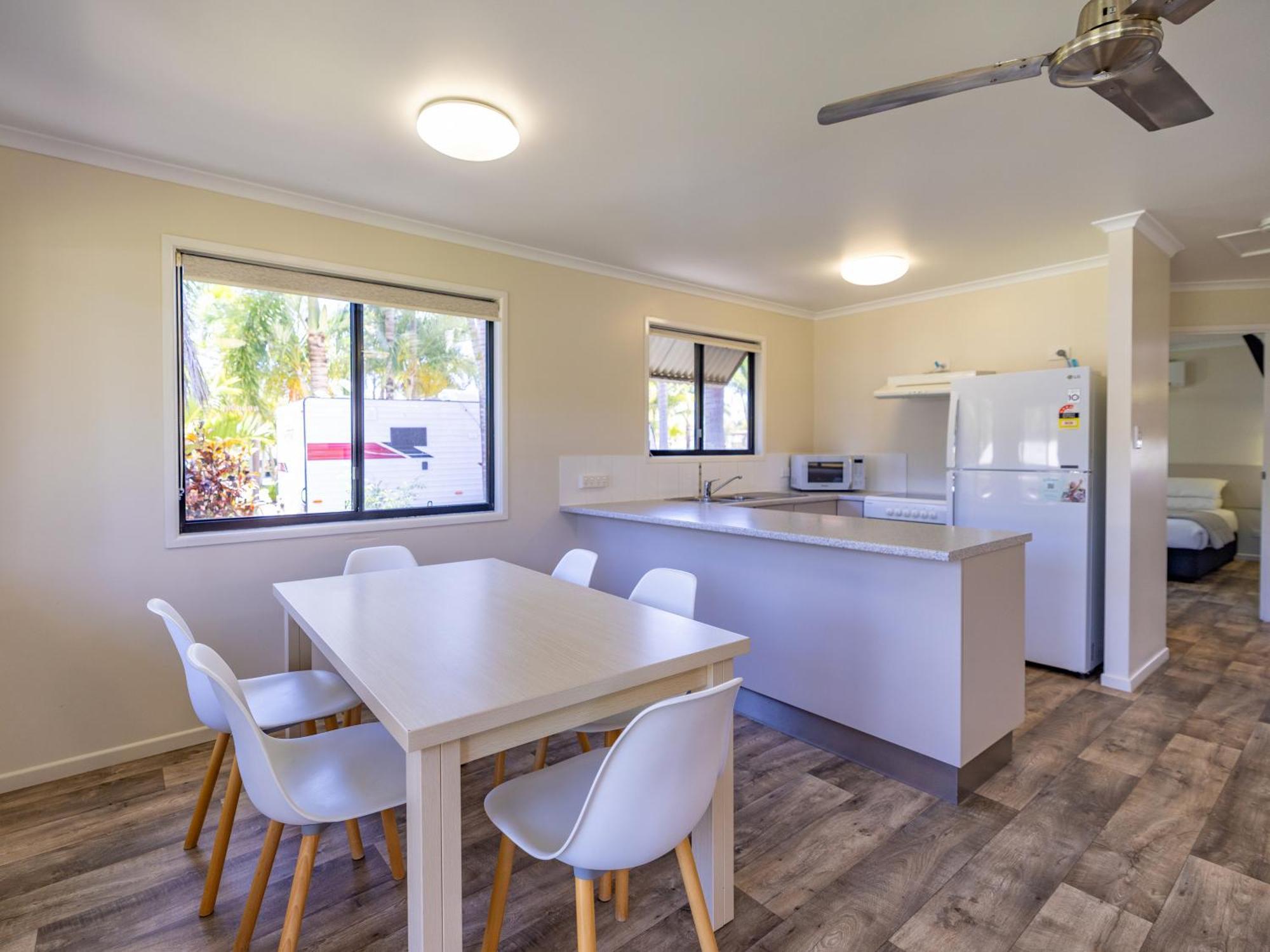 Kinka Nrma Capricorn Yeppoon Holiday Park חדר תמונה