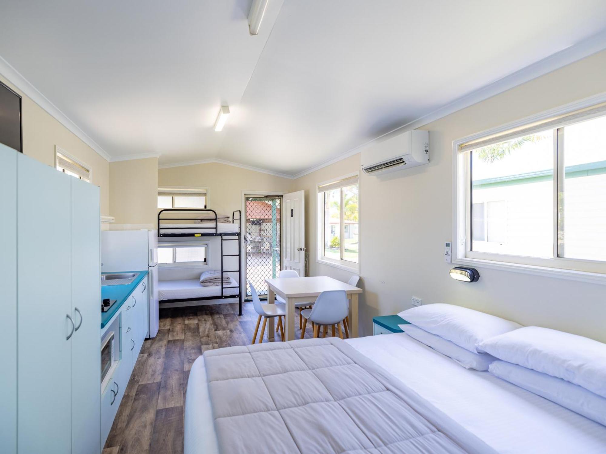 Kinka Nrma Capricorn Yeppoon Holiday Park חדר תמונה